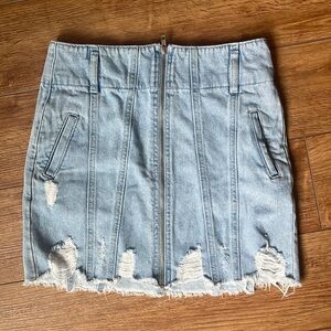 Forever 21 distressed mini jean skirt size 25
